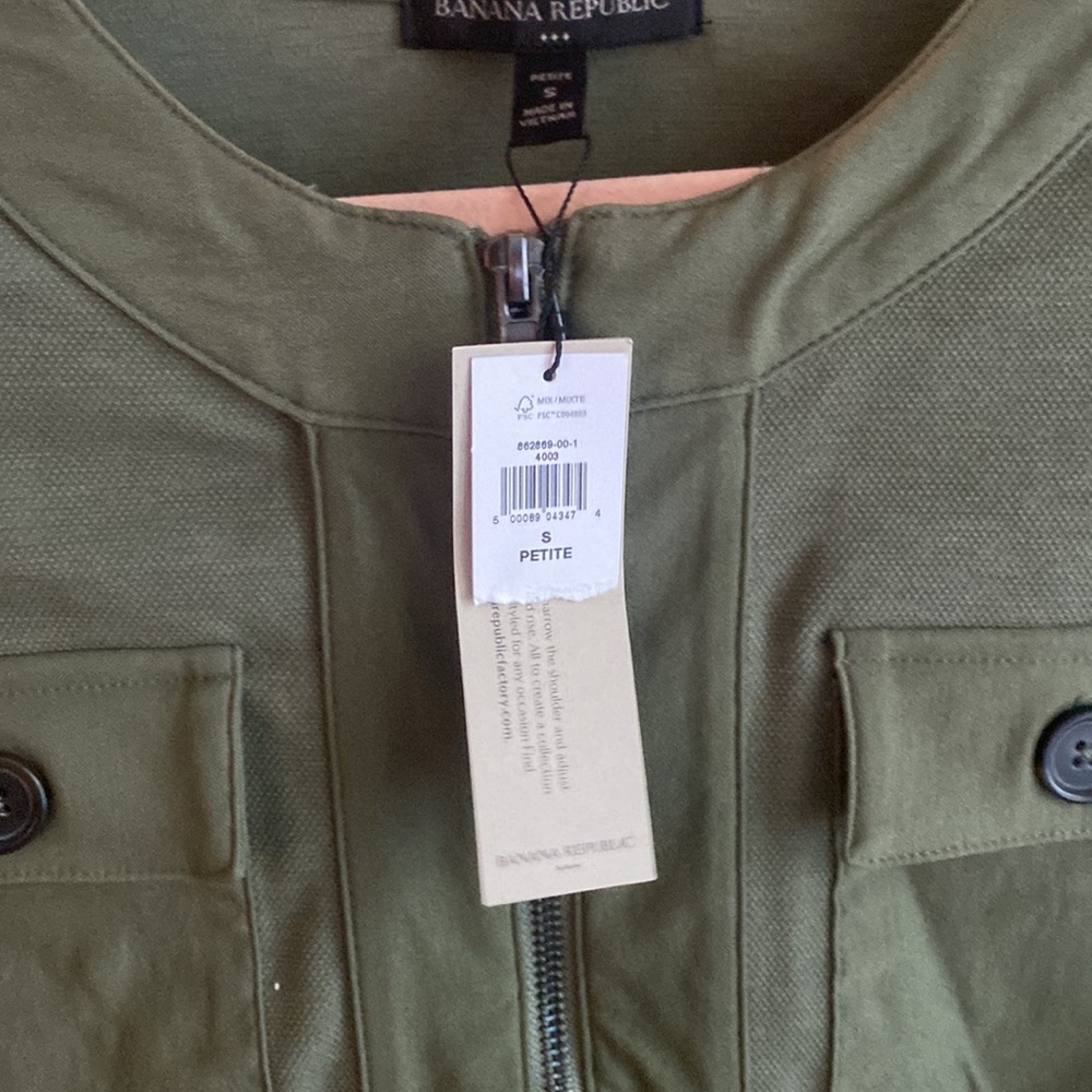 Green Jacket - Picture 5 of 5